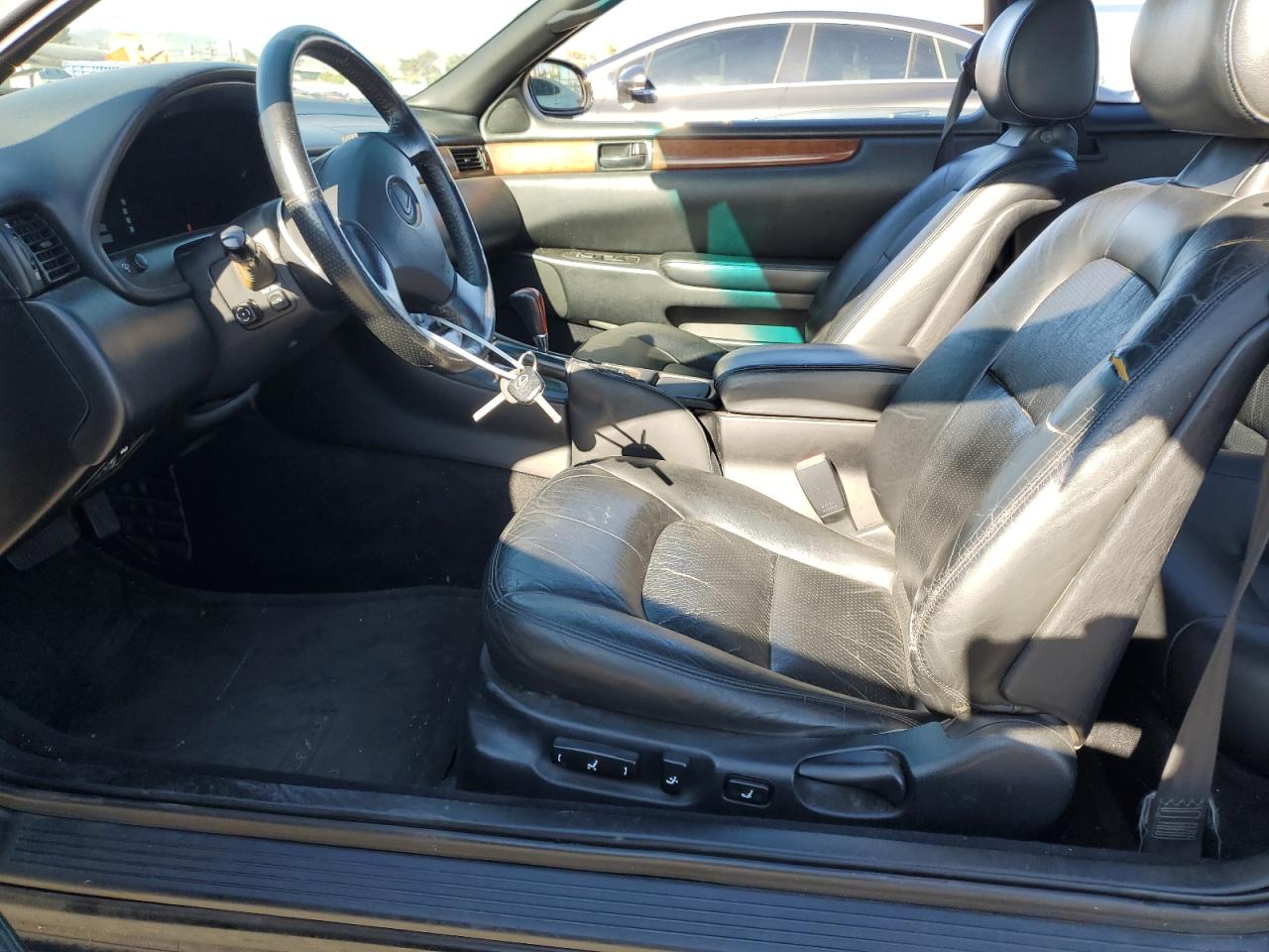 2000 Lexus Sc 300 VIN: JT8CD32Z2Y1006739 Lot: 82007855