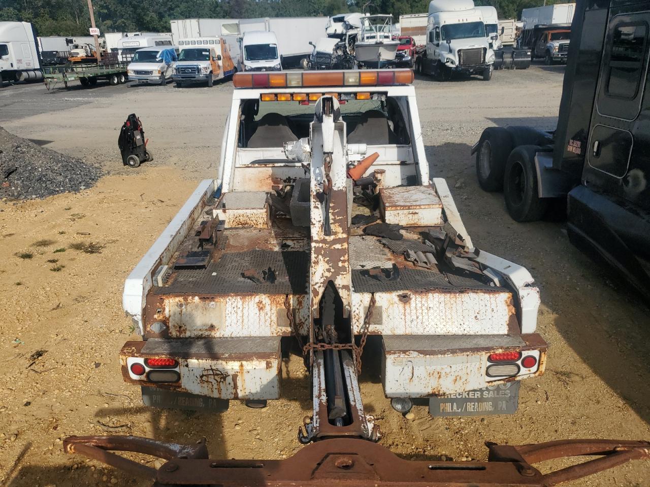 2003 Ford F450 Super Duty VIN: 1FDXF46P83EC29506 Lot: 84169895