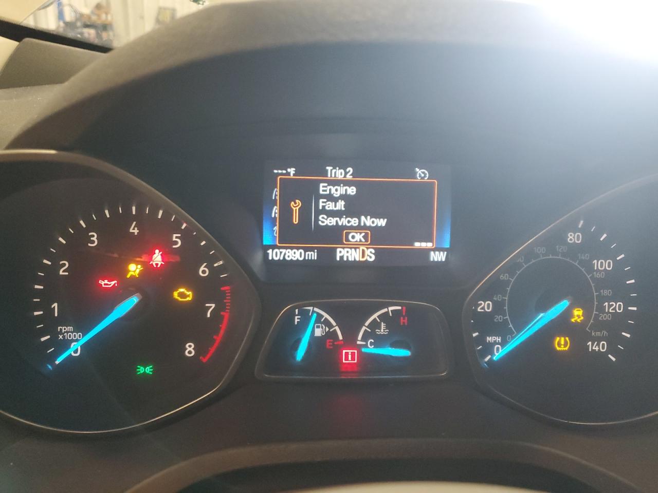 2018 Ford Escape Se VIN: 1FMCU9GD0JUA28062 Lot: 90302305