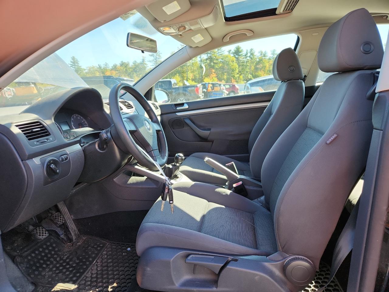 2009 Volkswagen Rabbit VIN: WVWAB71K09W144651 Lot: 86142305