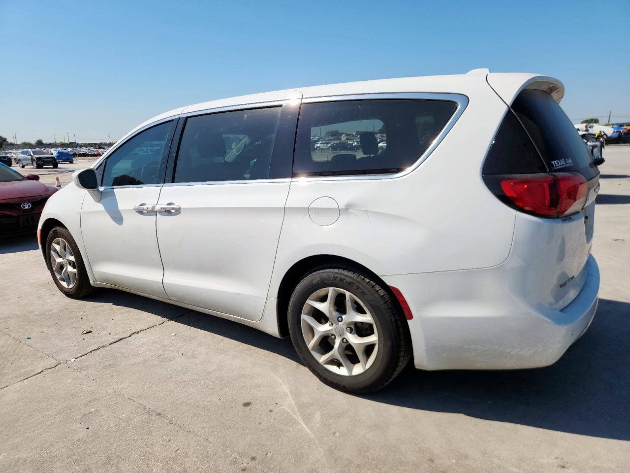 2018 Chrysler Pacifica Touring Plus VIN: 2C4RC1FG5JR227233 Lot: 85685975