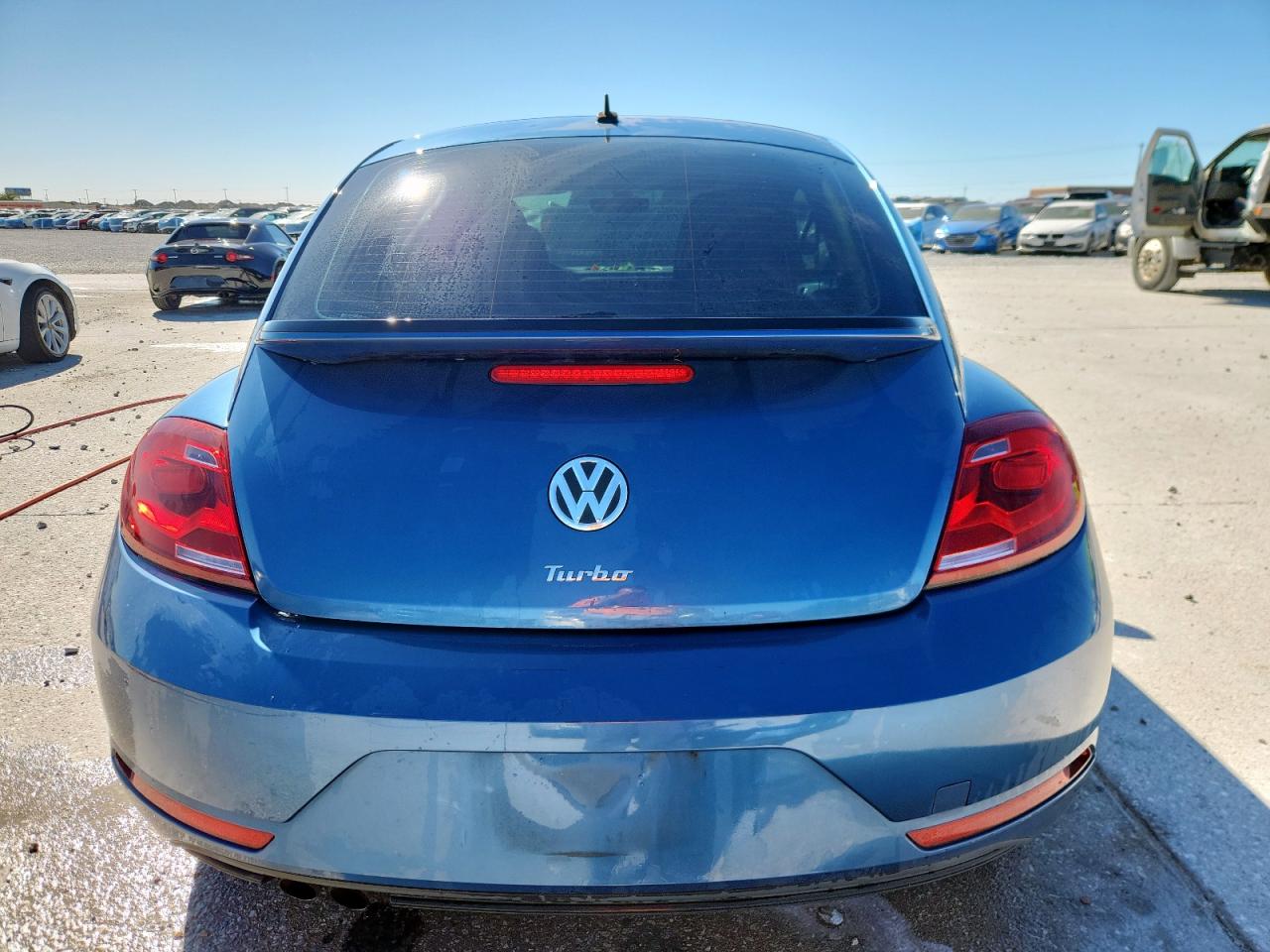 2017 Volkswagen Beetle 1.8T VIN: 3VWF17AT9HM607707 Lot: 90621725