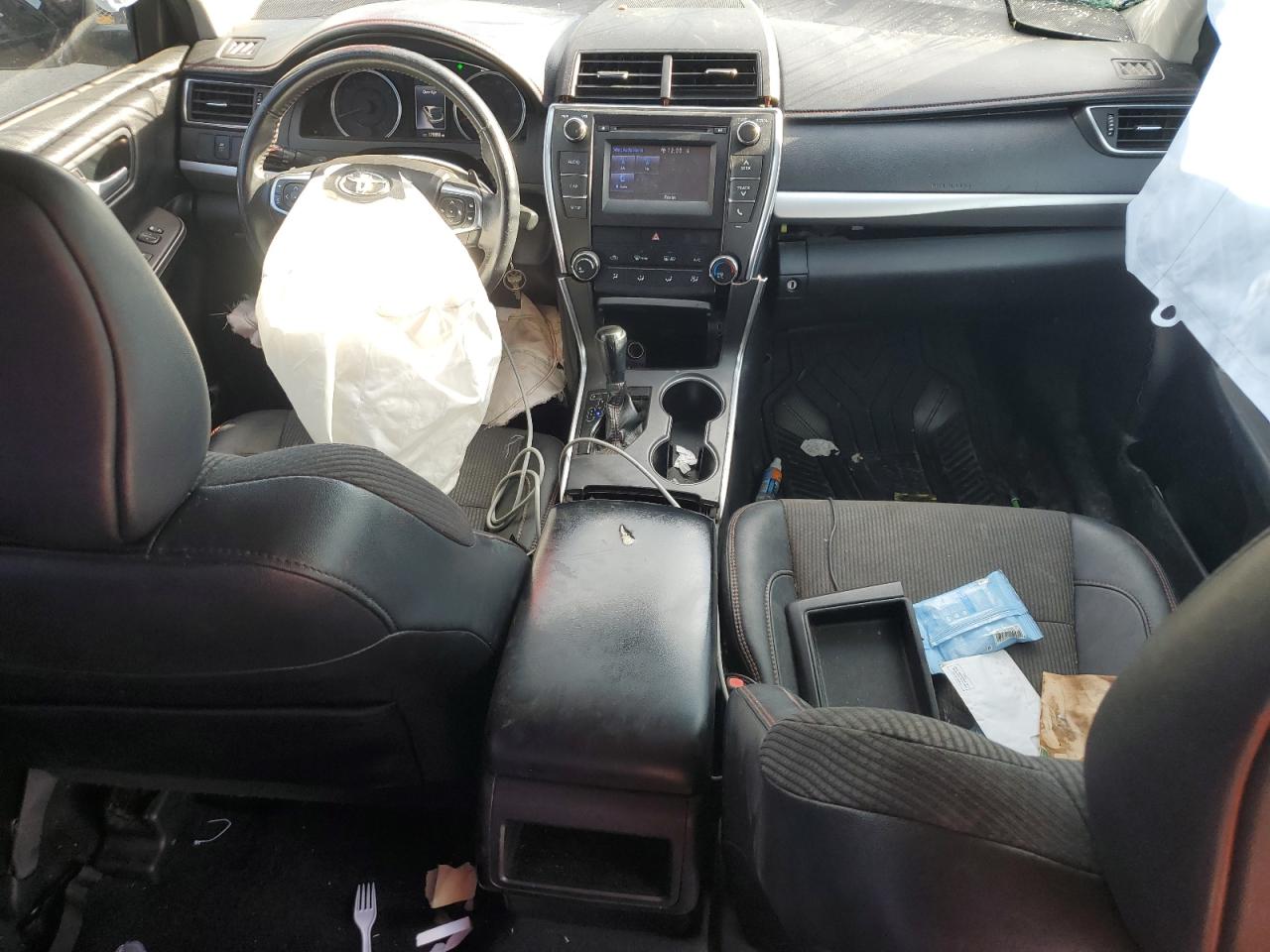 2016 Toyota Camry Le VIN: 4T1BF1FK9GU260319 Lot: 83999155