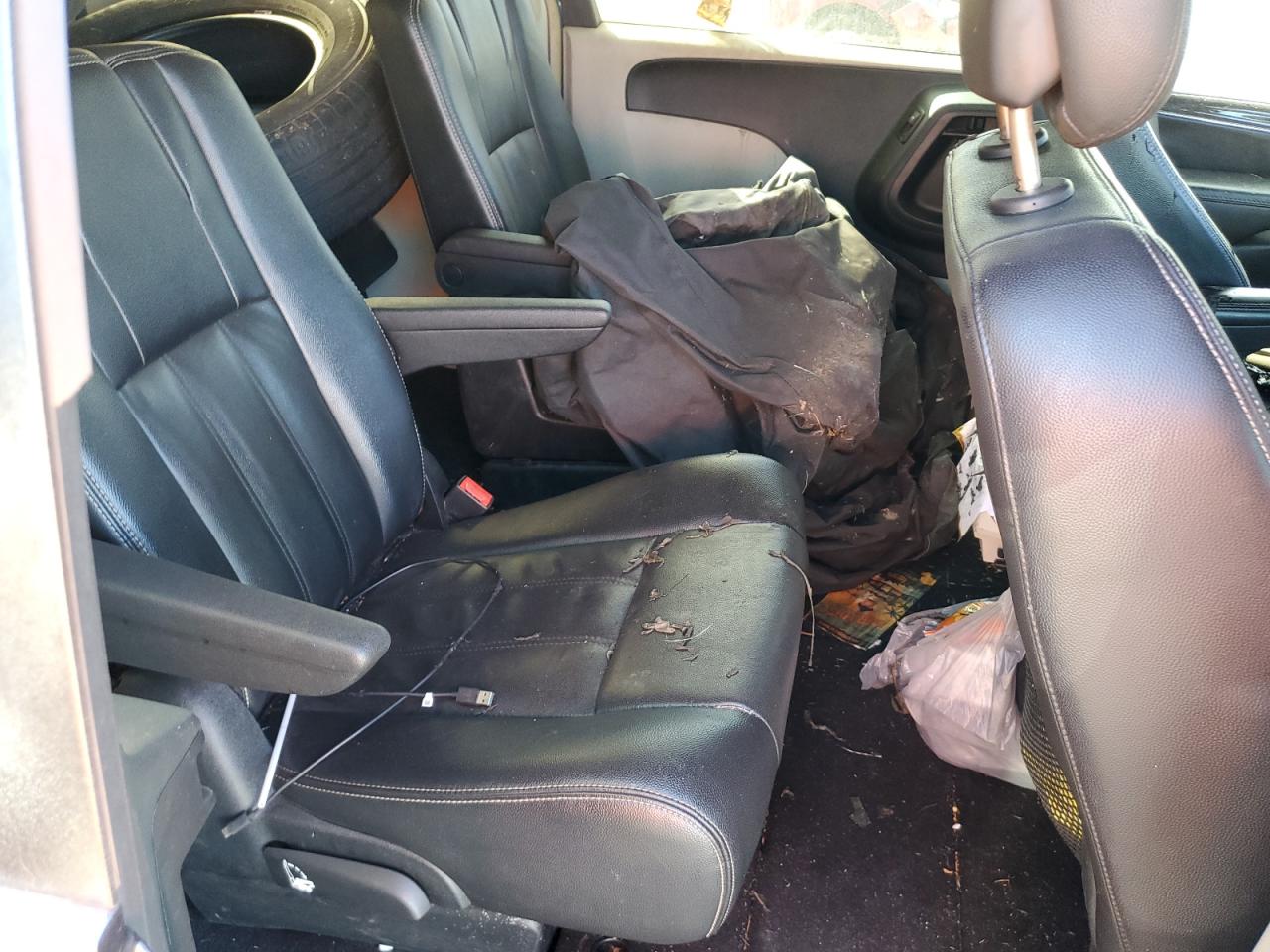 2014 Chrysler Town & Country Touring VIN: 2C4RC1BG2ER446940 Lot: 89815825