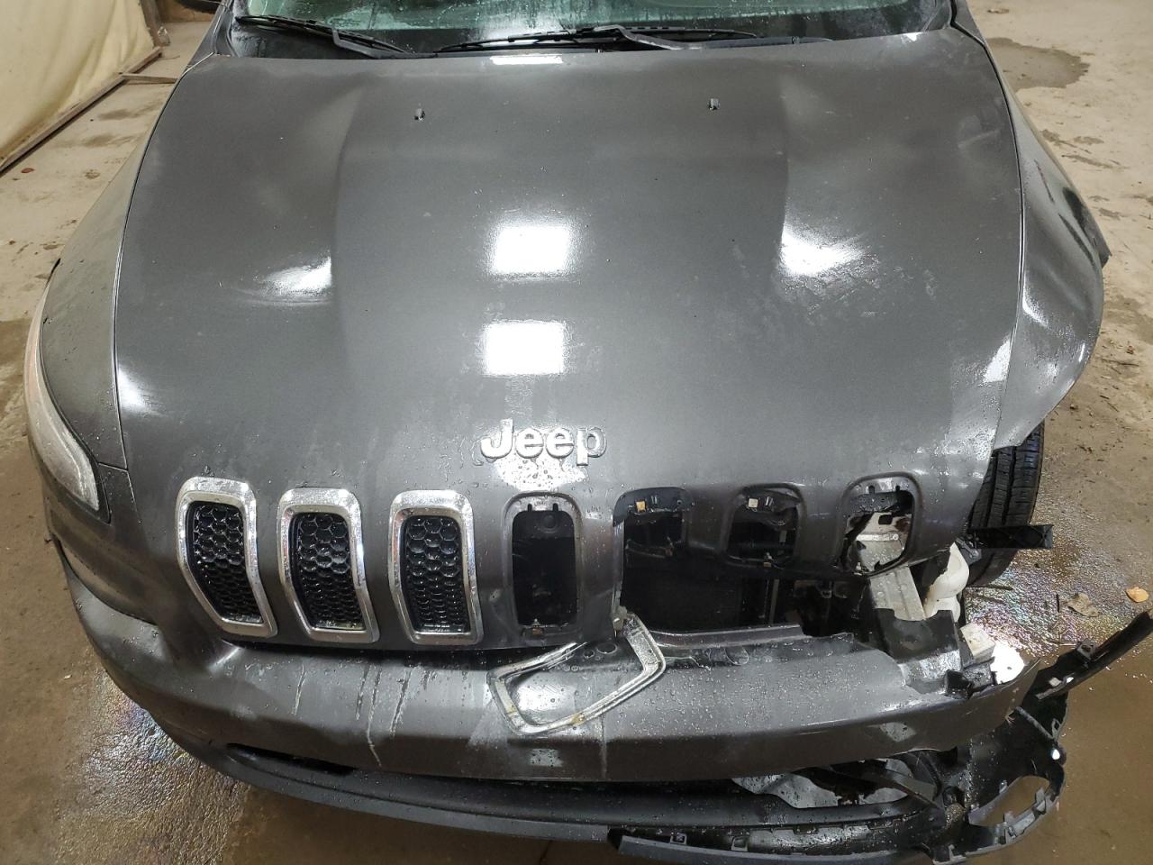 2014 Jeep Cherokee Latitude VIN: 1C4PJLCB4EW139238 Lot: 90406015