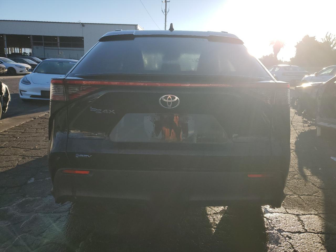 2024 Toyota Bz4X Xle VIN: JTMAAAAAXRA043847 Lot: 86841265