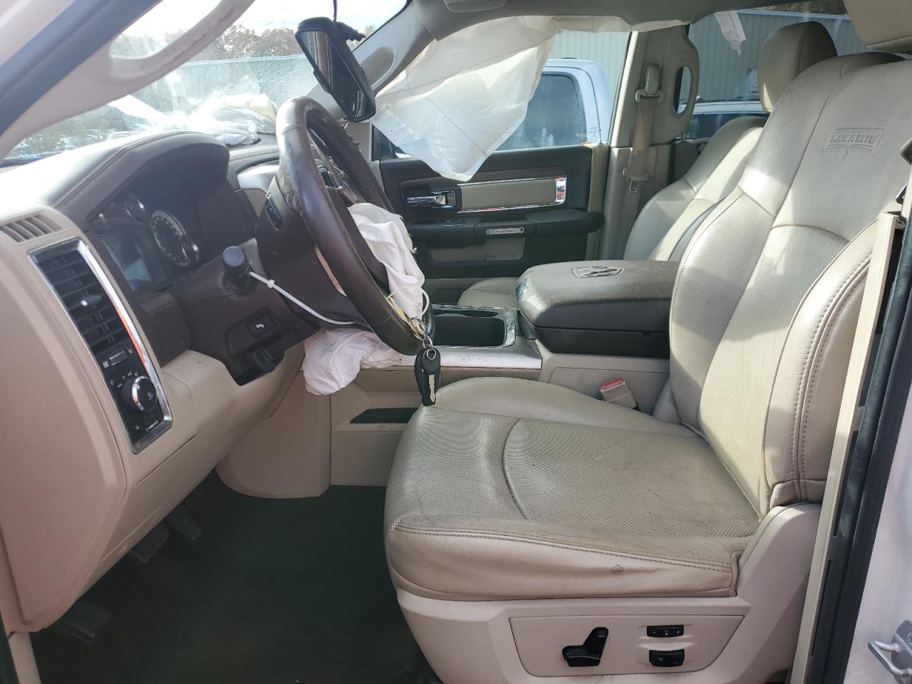 2017 Ram 1500 Laramie VIN: 1C6RR7VM3HS675768 Lot: 82727515