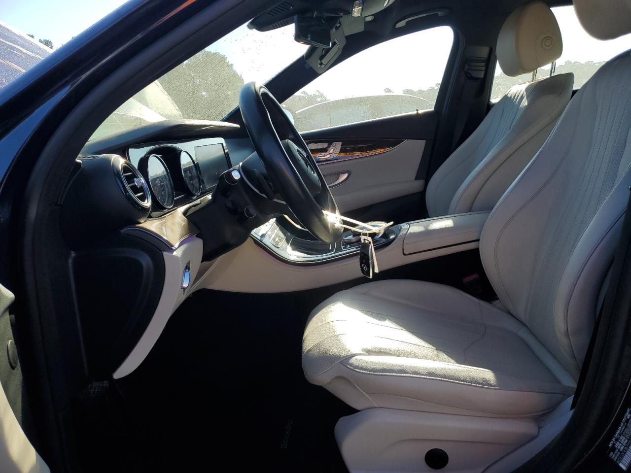 2017 Mercedes-Benz E 300 VIN: WDDZF4JB7HA055439 Lot: 87444095