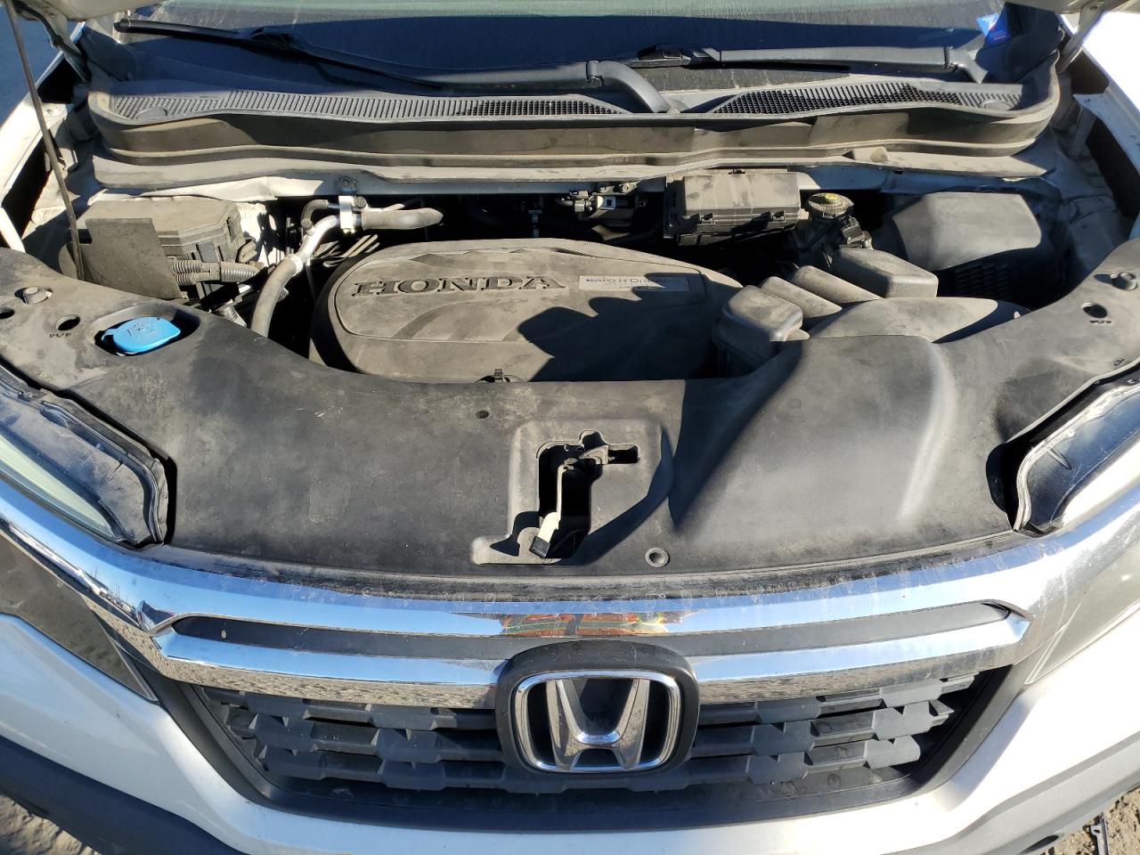 2017 Honda Ridgeline Rtl VIN: 5FPYK3F6XHB039371 Lot: 90864675