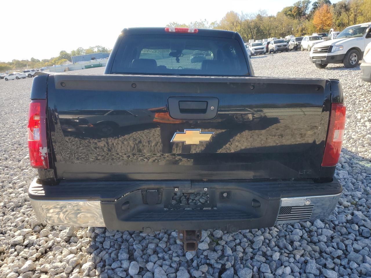 2007 Chevrolet Silverado K1500 Crew Cab VIN: 2GCEK13M171699383 Lot: 82517015