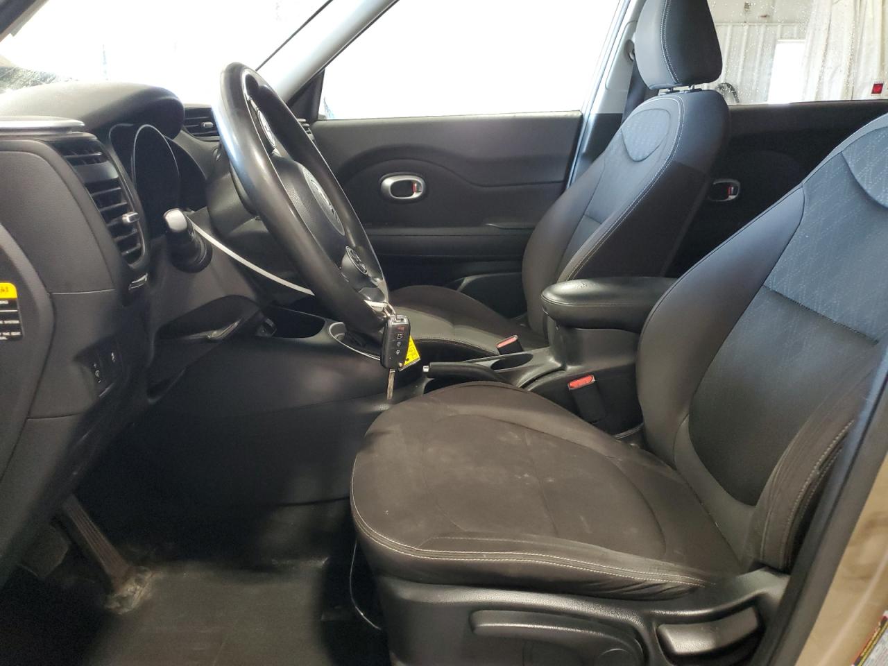 2016 Kia Soul VIN: KNDJN2A28G7242215 Lot: 85373755