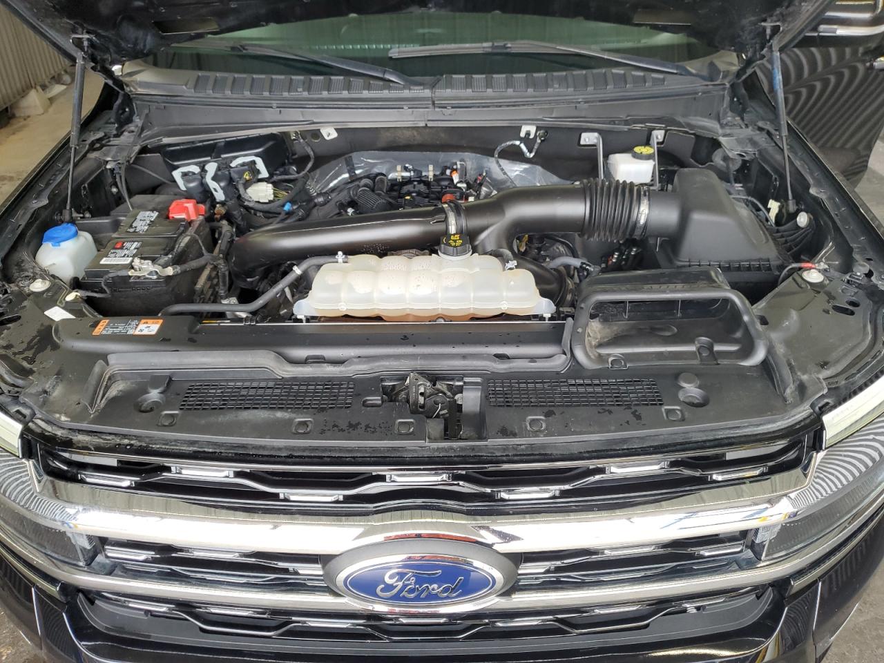 2024 Ford Expedition Limited VIN: 1FMJU2A81REA65668 Lot: 85829545
