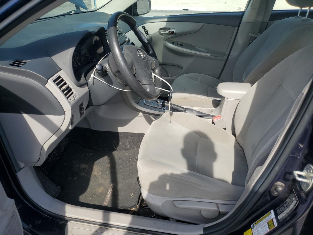 2011 Toyota Corolla Base VIN: 2T1BU4EEXBC692270 Lot: 82195445