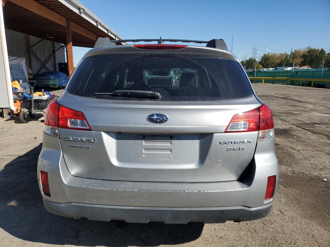 2011 Subaru Outback 3.6R Limited VIN: 4S4BRDLC8B2425402 Lot: 85901395