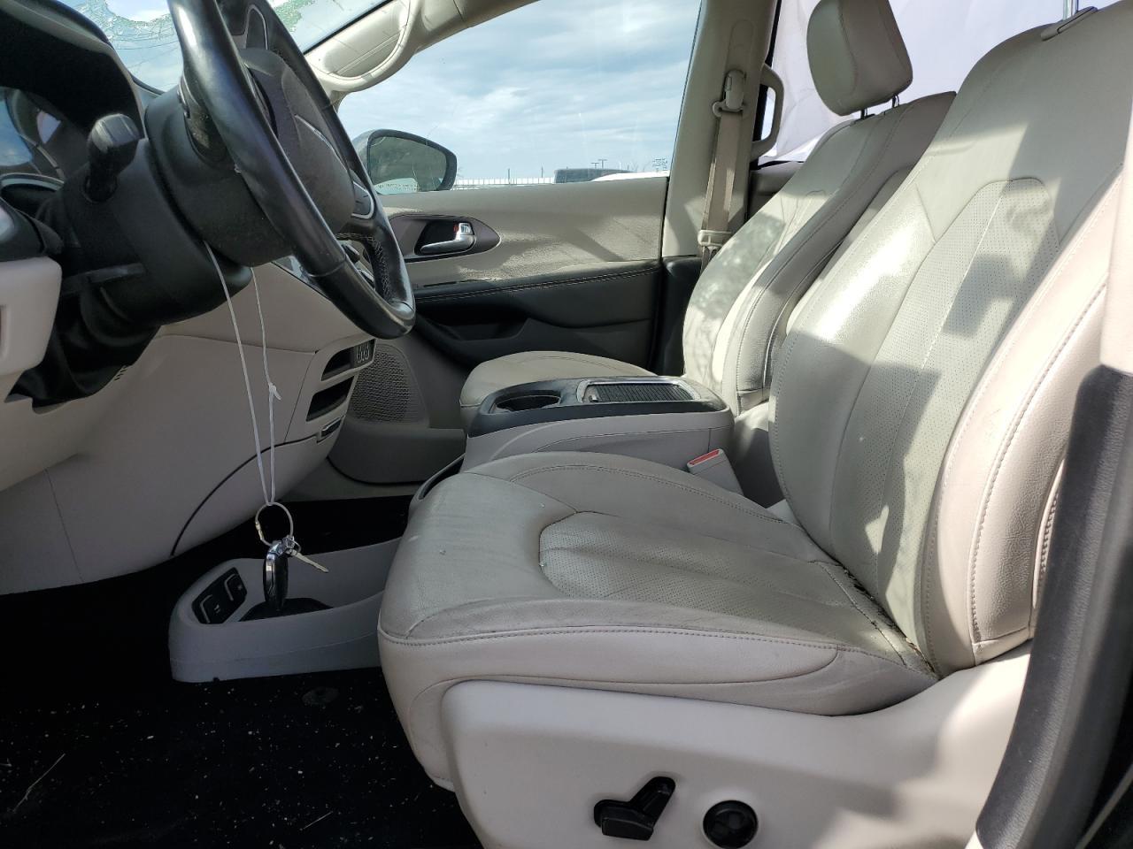 2021 Chrysler Pacifica Hybrid Touring L VIN: 2C4RC1L75MR596571 Lot: 85548285