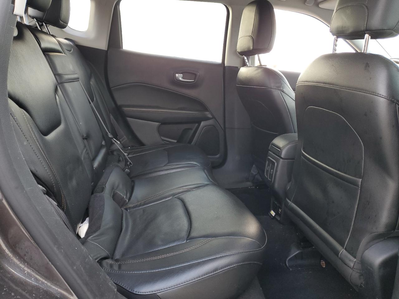 2018 Jeep Compass Limited VIN: 3C4NJDCB5JT397295 Lot: 90894465