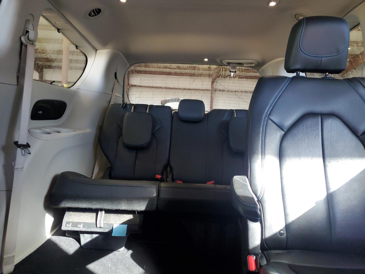 2021 Chrysler Pacifica Touring L VIN: 2C4RC1BG5MR561188 Lot: 84438675