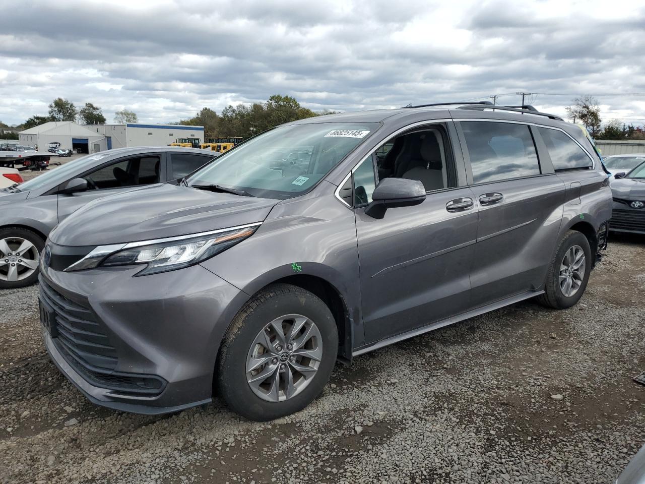 2022 Toyota Sienna Le