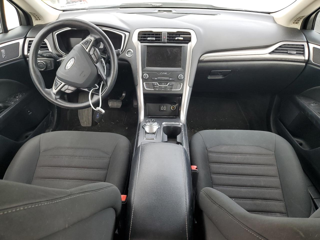 2019 Ford Fusion Se VIN: 3FA6P0LU9KR206687 Lot: 86254105