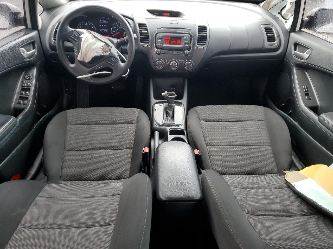 2018 Kia Forte Lx VIN: 3KPFK4A70JE243498 Lot: 82192315