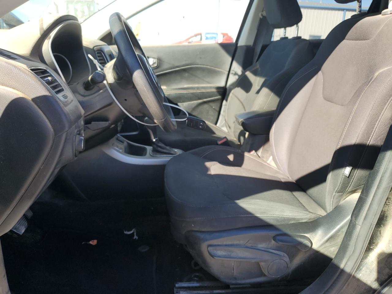 2018 Jeep Compass Sport VIN: 3C4NJCAB2JT125378 Lot: 87460115