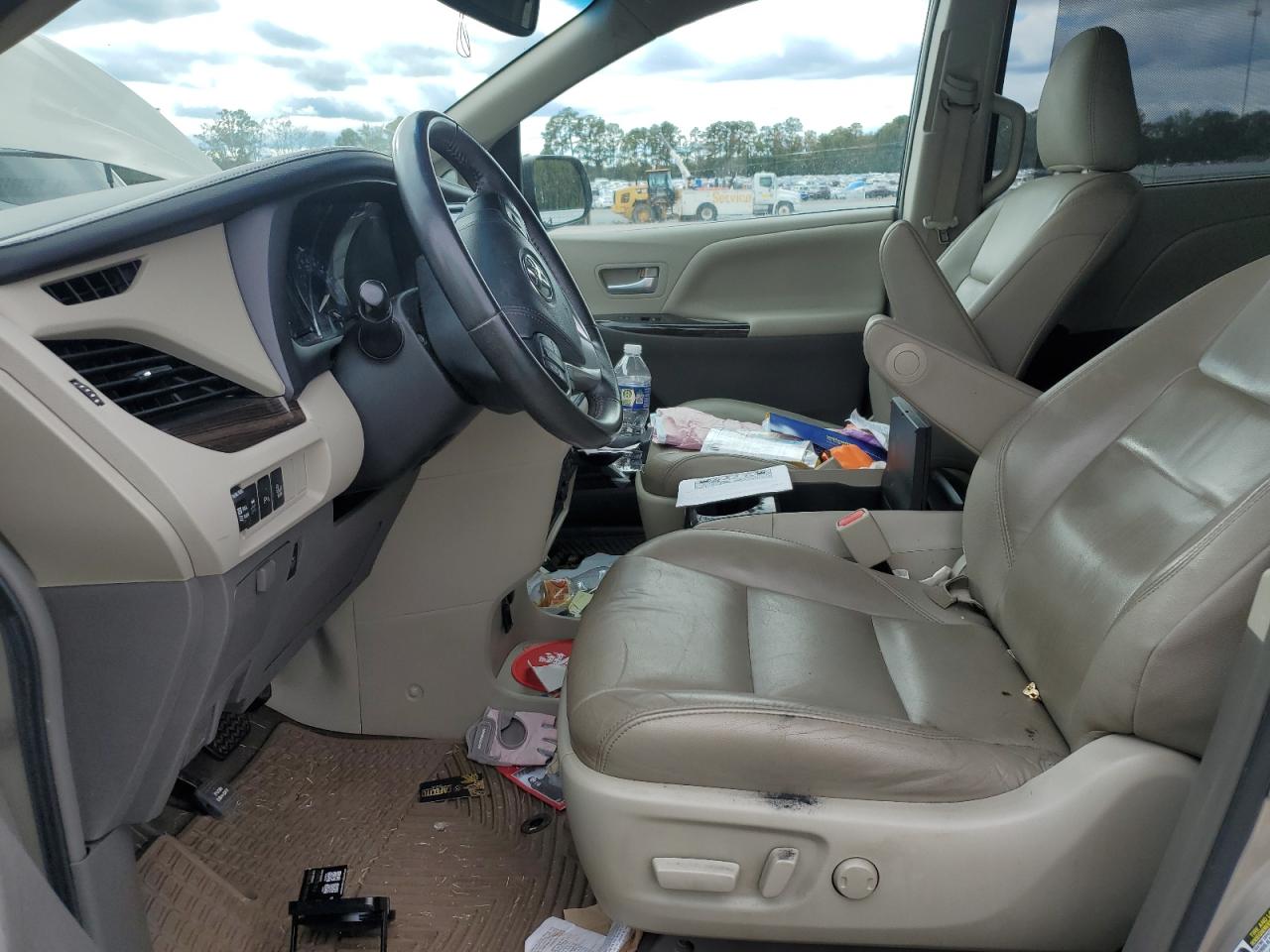 2017 Toyota Sienna Xle VIN: 5TDYZ3DC8HS776335 Lot: 86506385