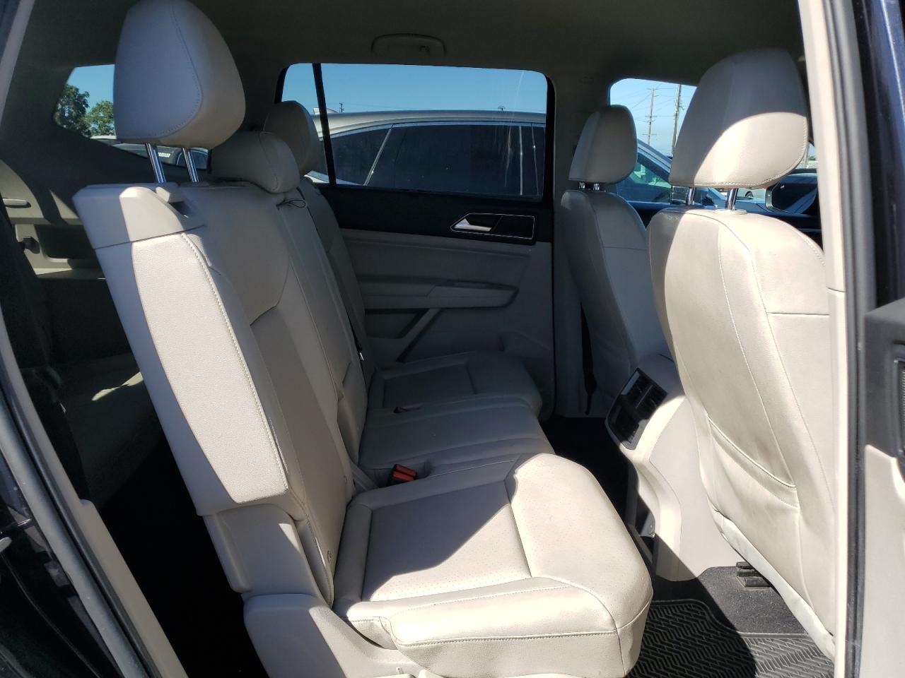 2018 Volkswagen Atlas Se VIN: 1V2DR2CA6JC543889 Lot: 84970525