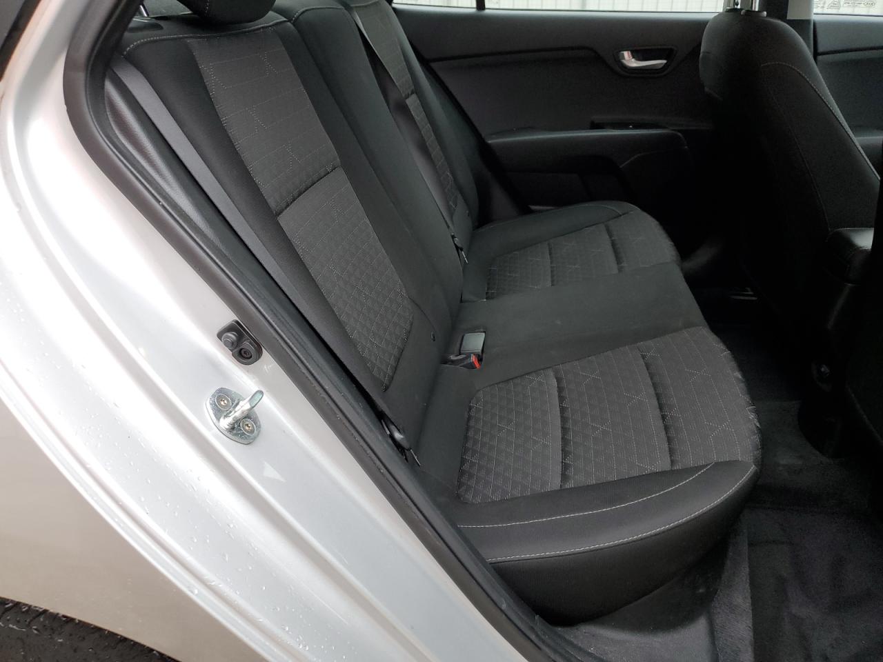 2020 Kia Rio Lx VIN: 3KPA24AD2LE318415 Lot: 90335105