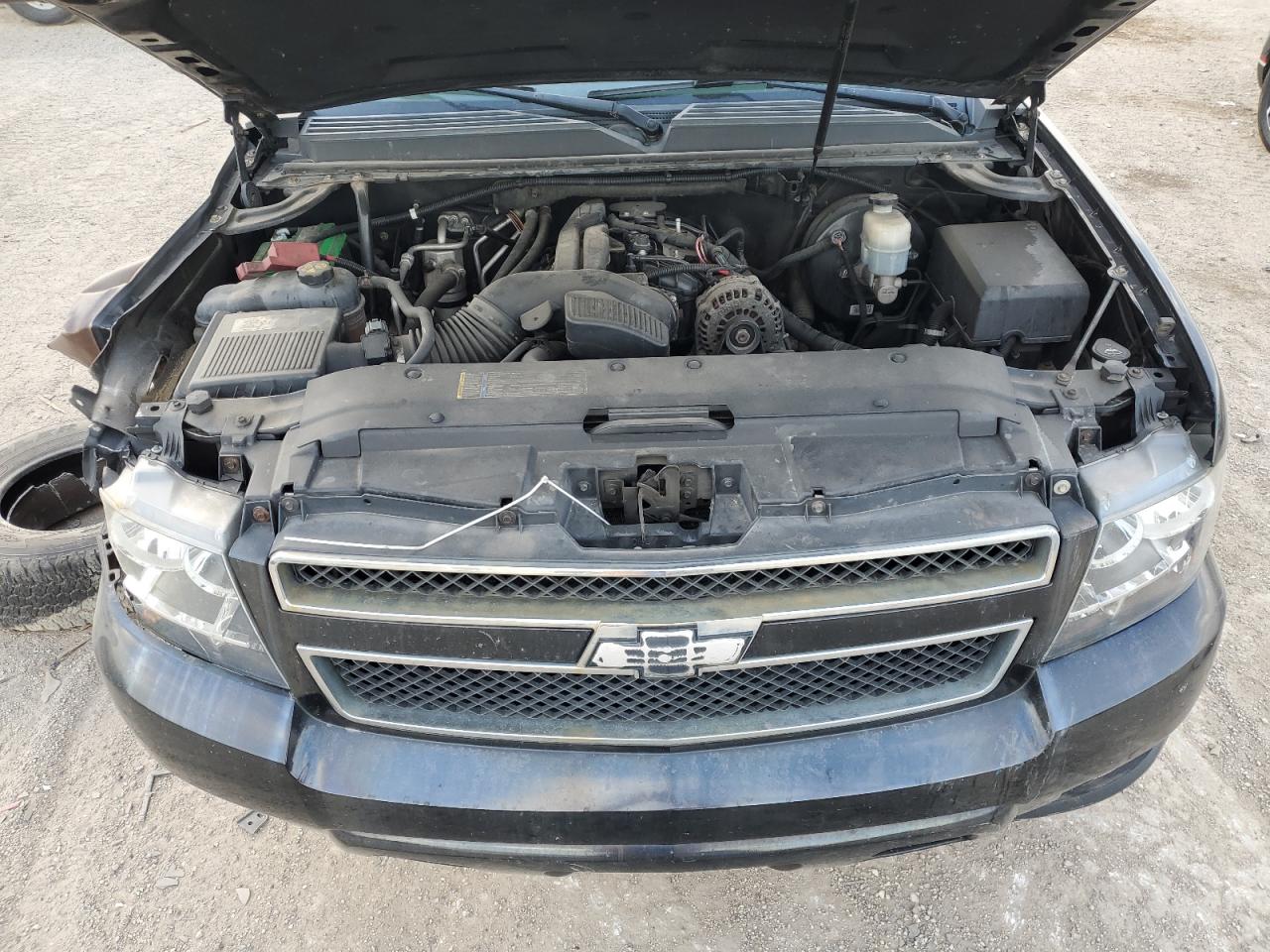 2011 Chevrolet Suburban C1500 Ls VIN: 1GNSCHE04BR199387 Lot: 85268875