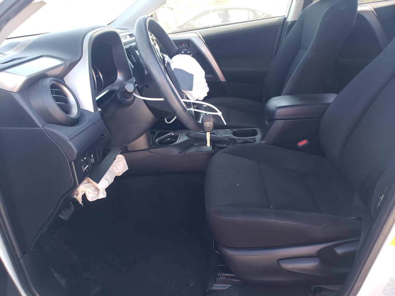 2016 Toyota Rav4 Le VIN: JTMZFREV5GJ081869 Lot: 82478775