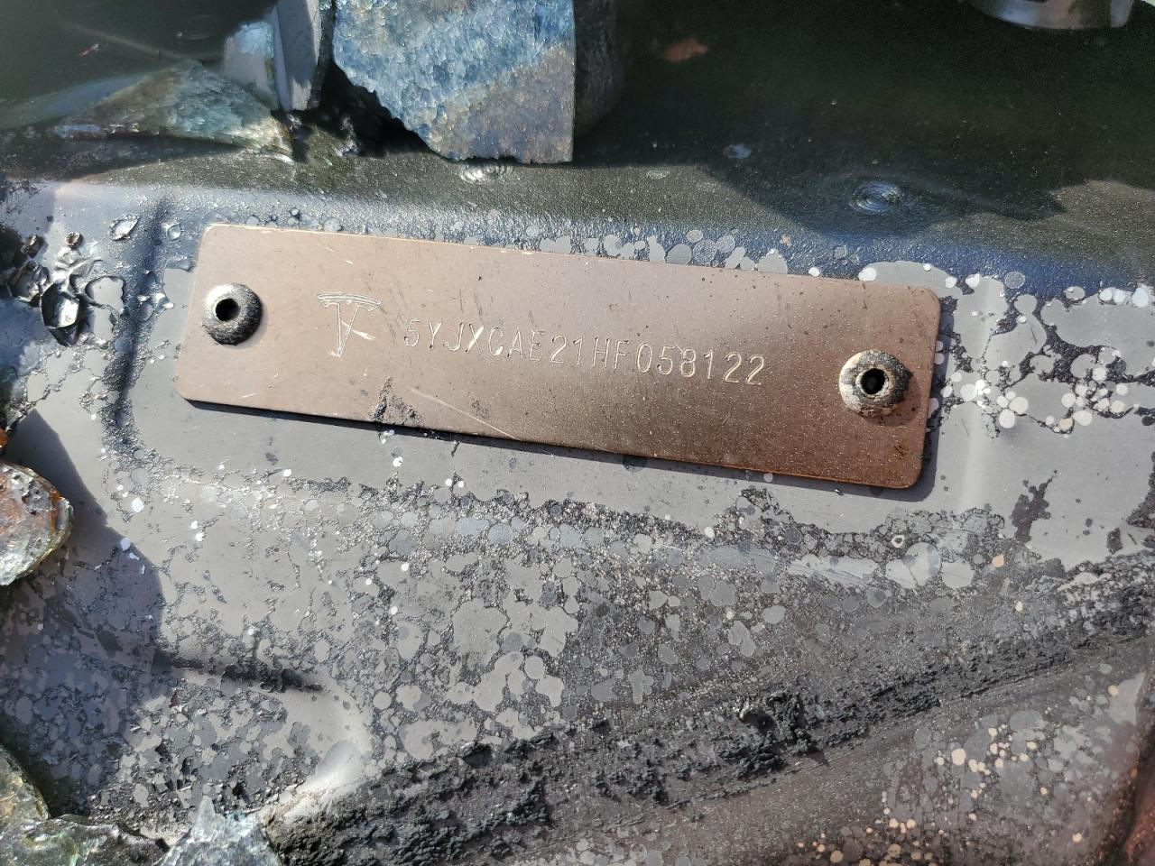 2017 Tesla Model X VIN: 5YJXCAE21HF058122 Lot: 85474495