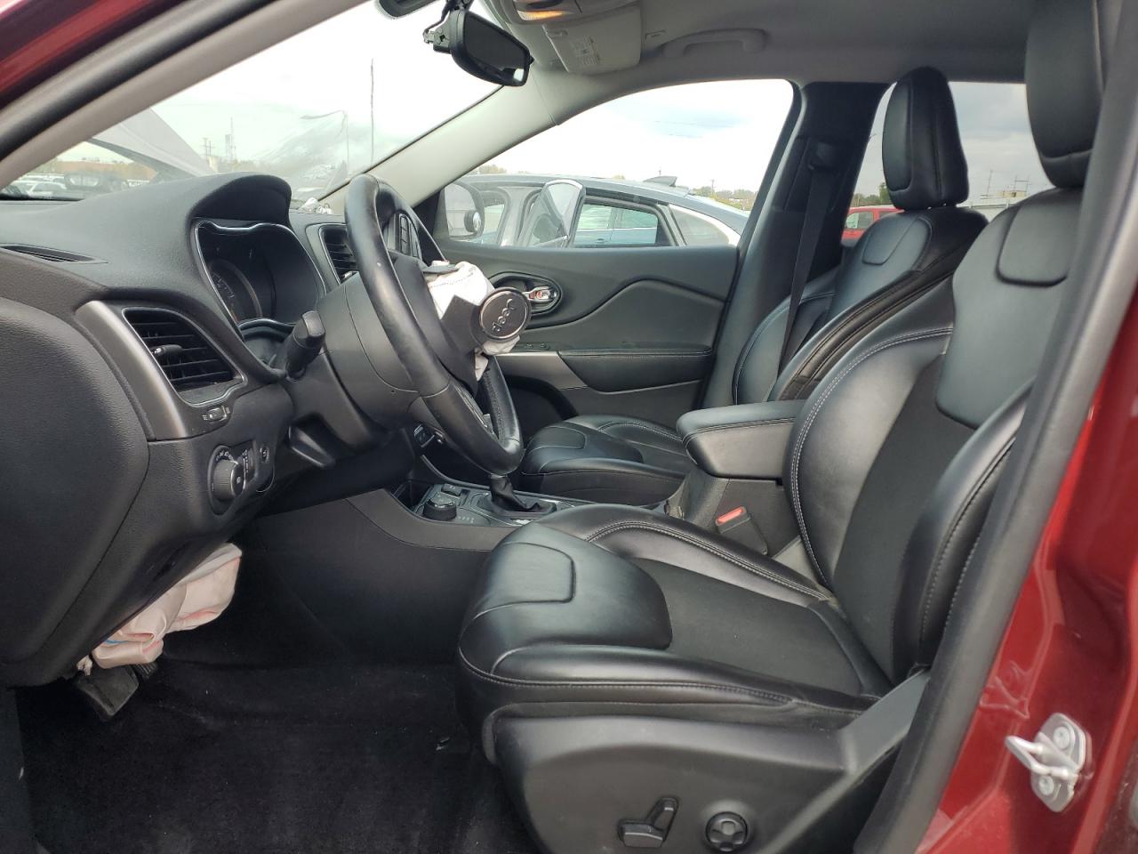 2019 Jeep Cherokee Latitude Plus VIN: 1C4PJMLX7KD168290 Lot: 90615565