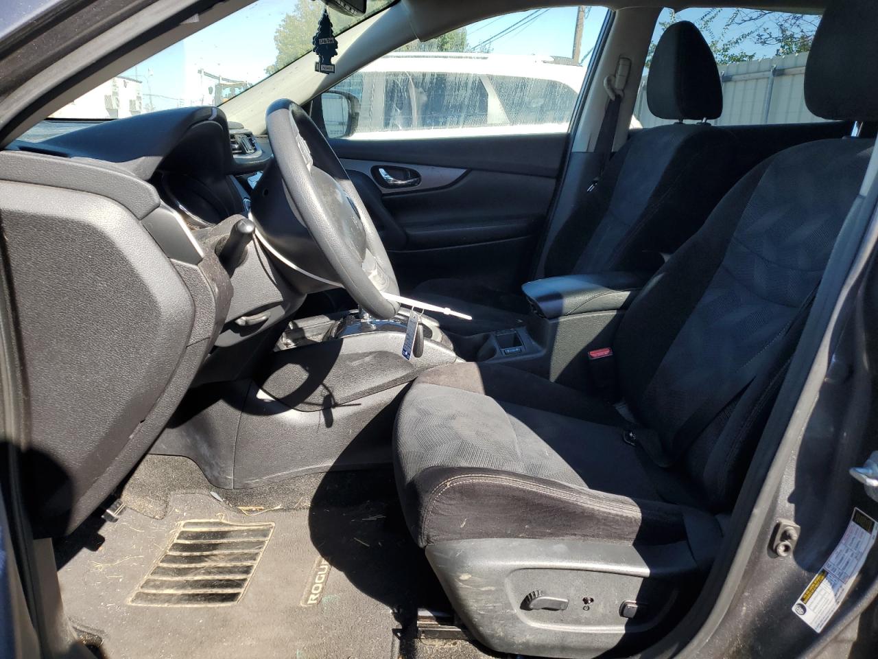 2015 Nissan Rogue S VIN: 5N1AT2MK8FC801846 Lot: 82572555