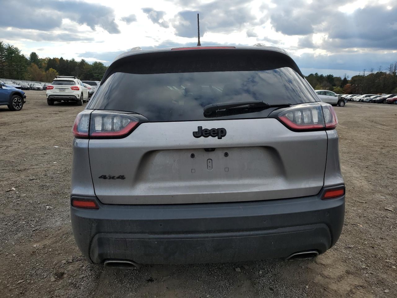 2019 Jeep Cherokee Latitude Plus VIN: 1C4PJMLX2KD389554 Lot: 87310935