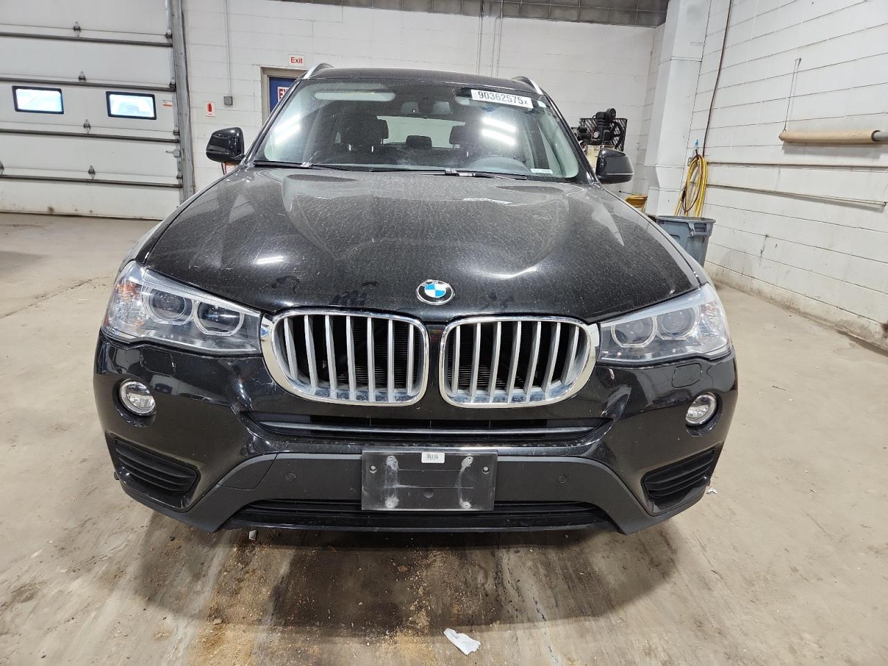 Фото: 5UXWX9C52G0D80438