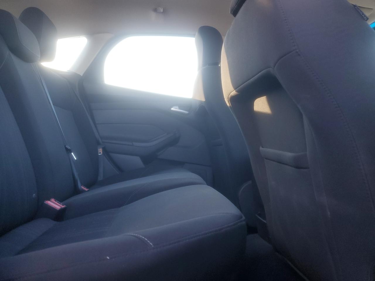 2015 Ford Focus Se VIN: 1FADP3K20FL210091 Lot: 82415395