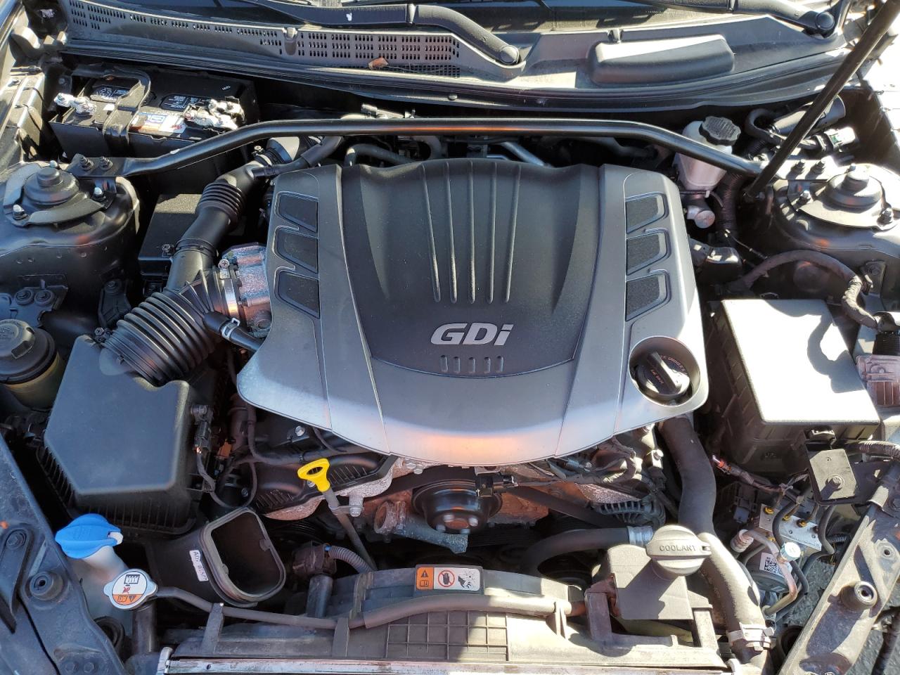 2016 Hyundai Genesis Coupe 3.8 R-Spec VIN: KMHHU6KJ9GU132432 Lot: 82278115