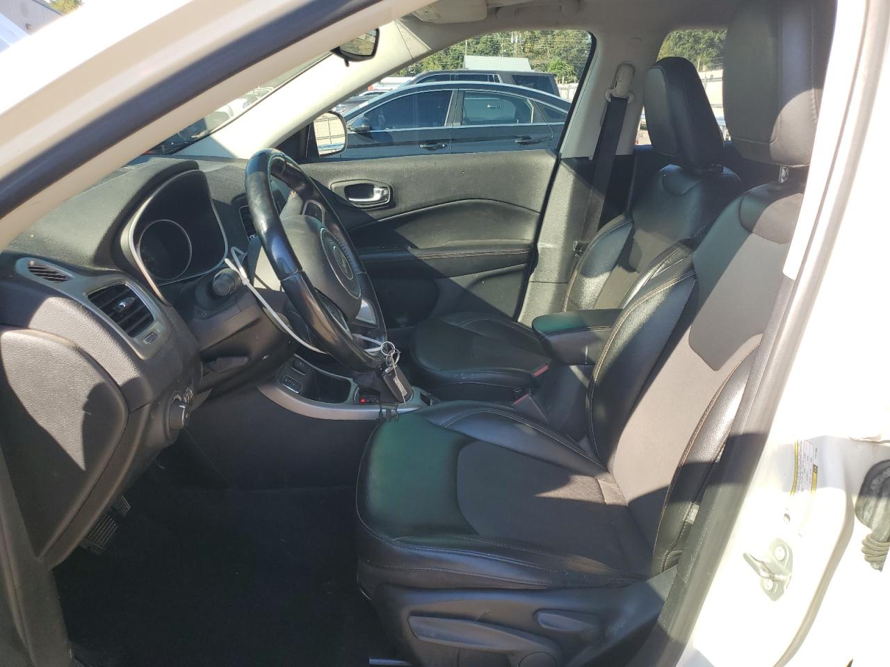 2020 Jeep Compass Latitude VIN: 3C4NJCBBXLT211684 Lot: 86775415