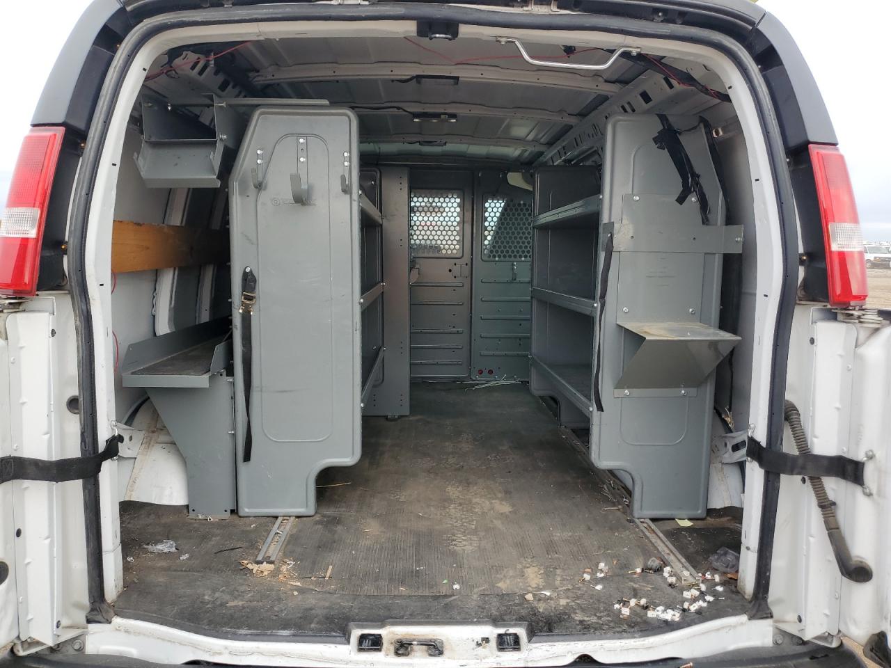 2016 Chevrolet Express G2500 VIN: 1GCWGAFF9G1326147 Lot: 86487795