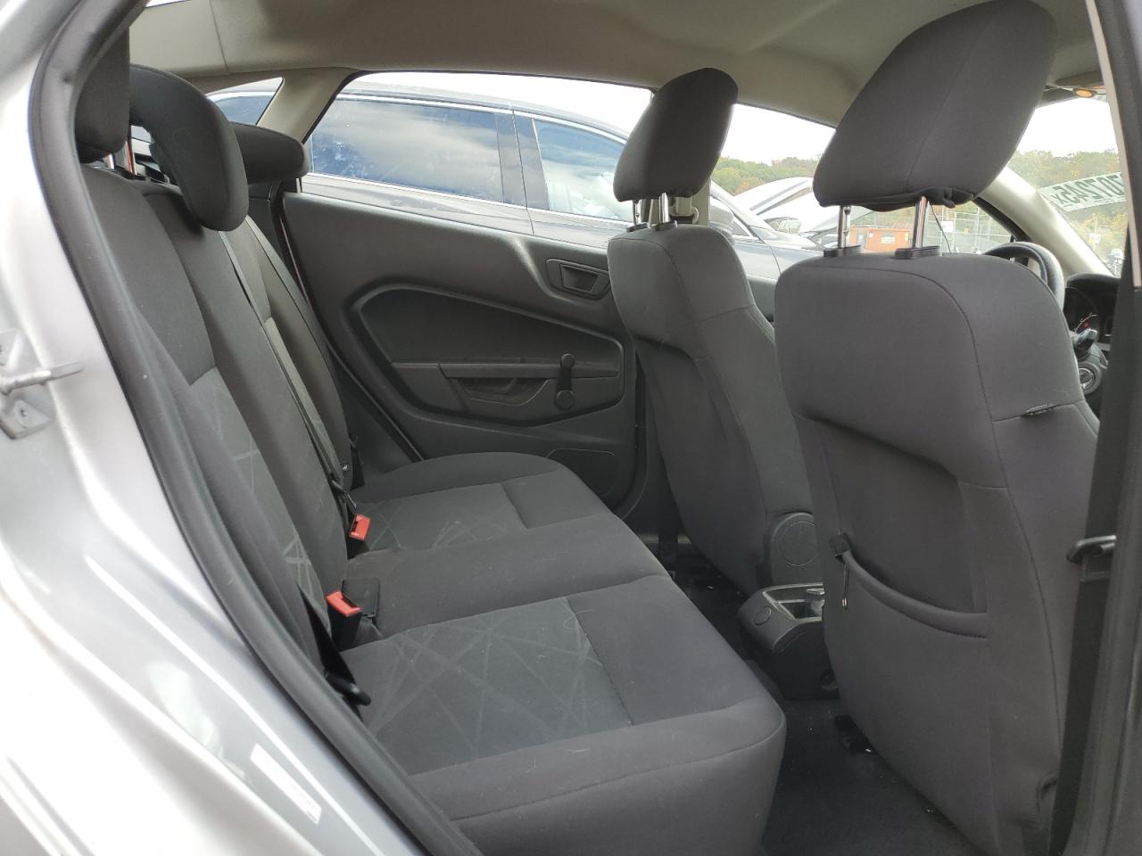 2014 Ford Fiesta S VIN: 3FADP4AJXEM127943 Lot: 82707245