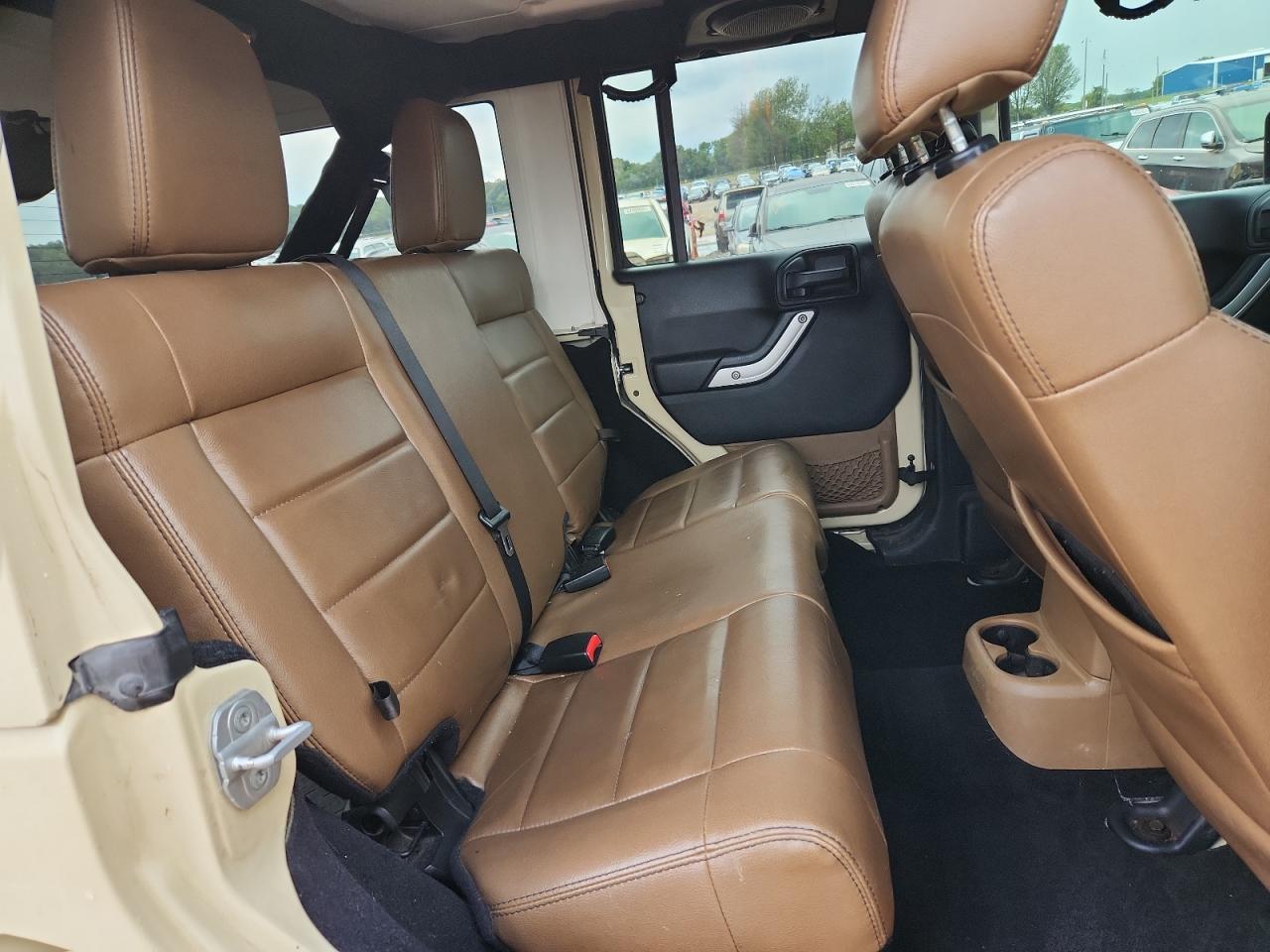 2012 Jeep Wrangler Unlimited Sahara VIN: 1C4BJWEG4CL100250 Lot: 85684385