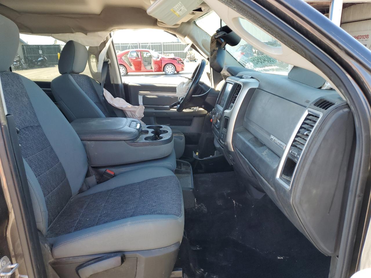 2016 Ram 1500 Slt VIN: 3C6RR6LT9GG370737 Lot: 90348545