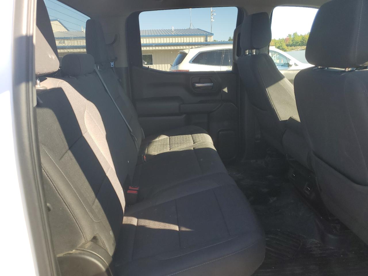 2022 Chevrolet Silverado K1500 Custom VIN: 1GCPDBEK7NZ526198 Lot: 81695375