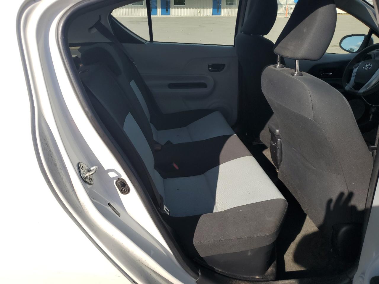 2012 Toyota Prius C VIN: JTDKDTB35C1022533 Lot: 81858215