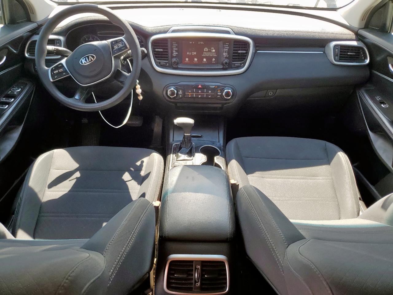 2019 Kia Sorento L VIN: 5XYPG4A30KG586951 Lot: 85501495