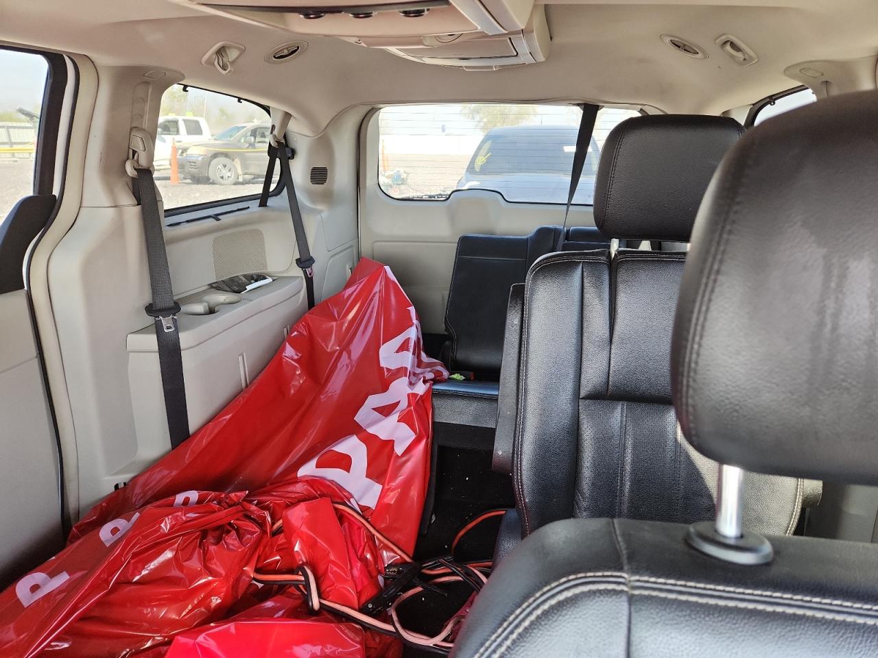 2014 Chrysler Town & Country Touring L VIN: 2C4RC1CG0ER455439 Lot: 87000915