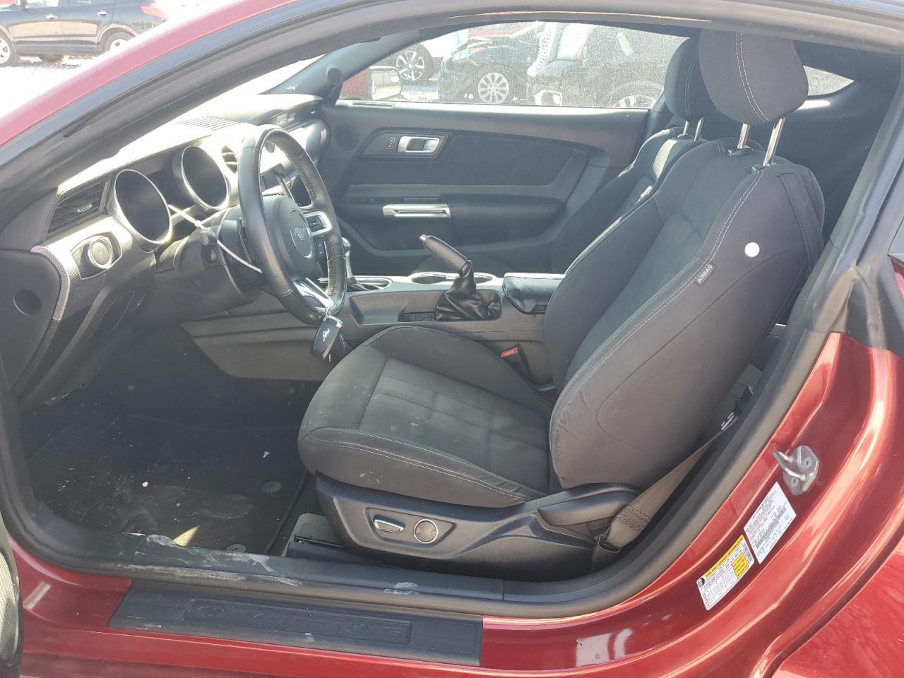 2019 Ford Mustang VIN: 1FA6P8TH2K5199585 Lot: 82232095