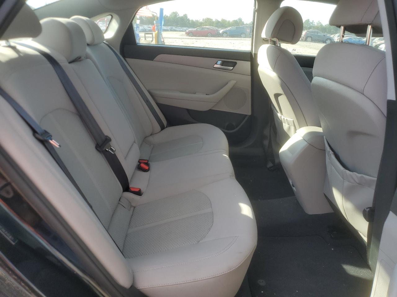 2015 Hyundai Sonata Se VIN: 5NPE24AF2FH153677 Lot: 82283345