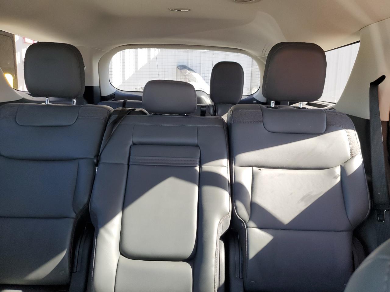 2025 Ford Explorer Active VIN: 1FMUK8DH7SGC66471 Lot: 90870245