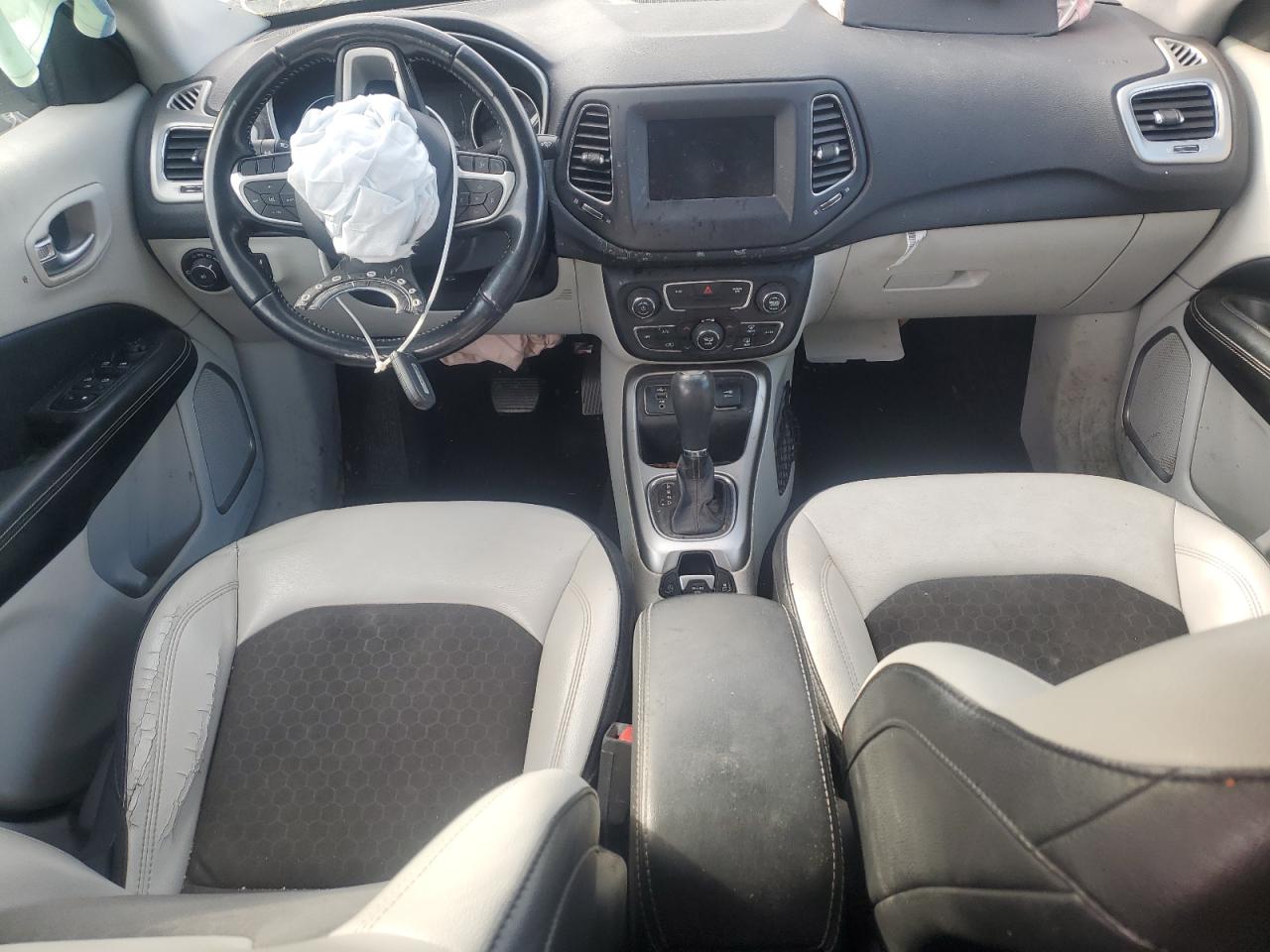 2019 Jeep Compass Latitude VIN: 3C4NJCBB4KT706462 Lot: 90300245